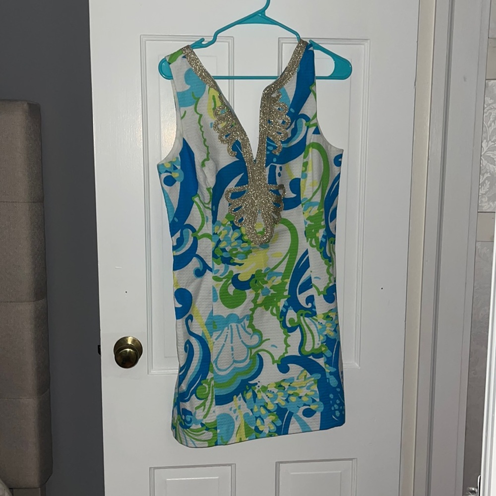 Lilly Pulitzer size 10 (fits like an 6/8)